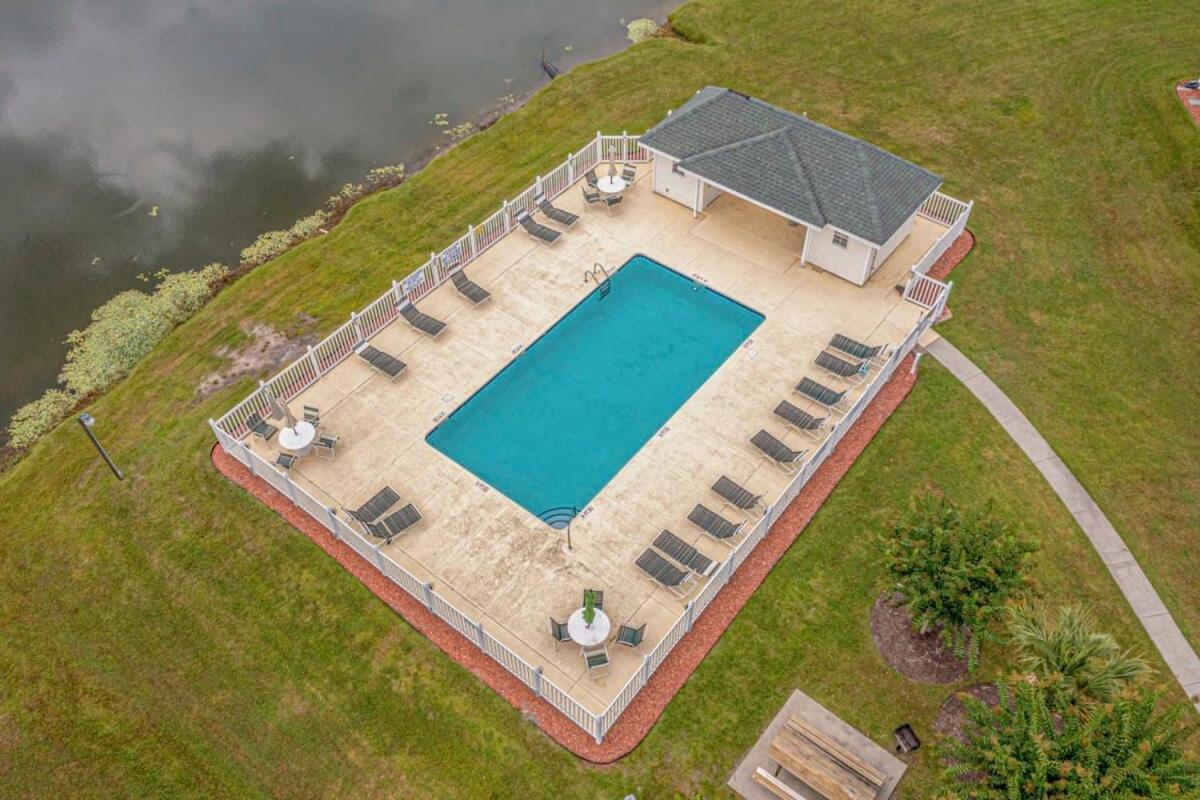 Aberdeen Country Club Villa Longs Exterior photo